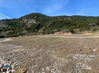 27 Bornova Çamıçı Köyü'nde Satılık Tarla