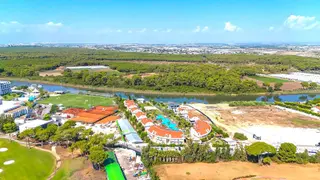 Antalya Kadriye’de Golf Sahasına Yakın Sitede Eşyalı 4+1 Villa