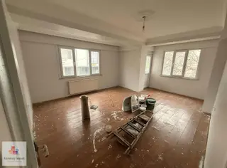Karataş'tan Full Ön Cephe (güney Cephe) 2+1 100 M² Ara Kat
