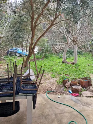 Konak Millet Mahallesinde 334m2 Arsa İçerisinde Tek Katlı Satılık Müstakil Ev