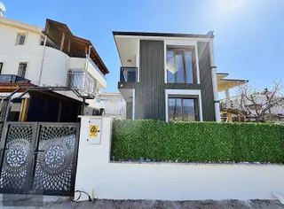 Boyut'tan Denize 100 M Müstakil Bahçeli 3+1 Lüks Villa