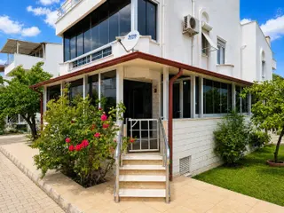 Umas Solutıon'dan Değerli Konumda - Bahçe Kullanımlı Kupon Villa