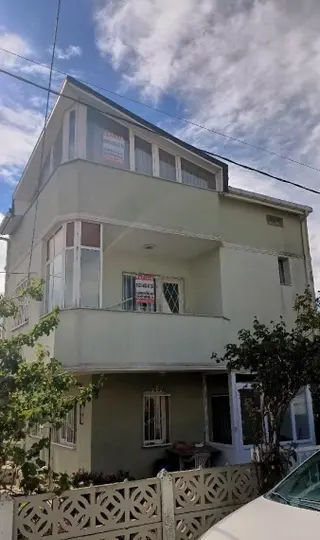 Tekirdağ Bahçelievler Mahallesi Satılık 4+1 Tripleks Villa