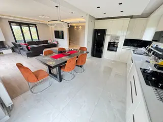 Silivride Deniz Manzaralı Satılık Sıfır 6+2 Lüks Villa