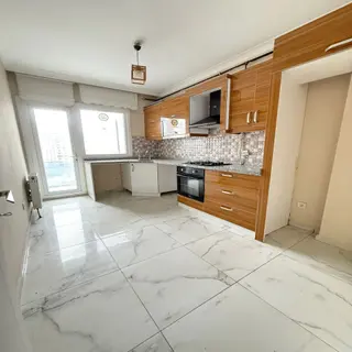 Akbatı Avm Yakınında Site İçerisinde 2+1 Satılık Daire