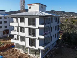 *yiğit Emlak Armutlu'dan*denize 100 Metre*2+1 Sıfır Daire
