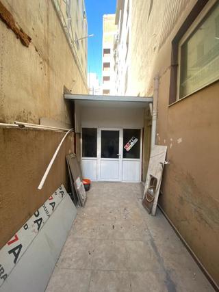 Bozyakakkapalı Pazar Caddede Kiralık Dükkan