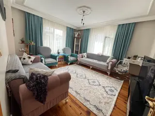 Büyükçekmece Dizdariye Mah İçi Yapılı Temiz Merkezi Geniş 3+1 Satılık Daire