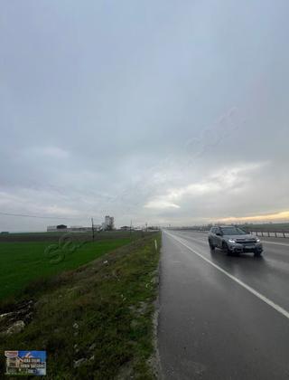 Saray'da Cadde Cephe 1625m2 Acil Satılık Tarla