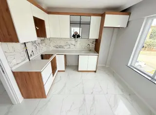 Örencik'de Satılık İskanlı Arakat Açık Cephe 3+1 Daire