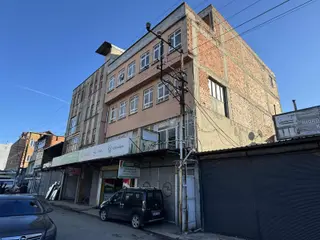 Eski Sanayi Sitesinde 5 Katlı Komple Satılık Bina / Remax Gökhan