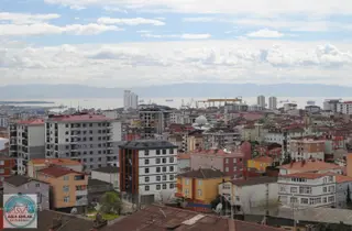 Asia Dan Kavakpınar'da Fırsat Deniz Manzaralı Satılık 2+1 Daire