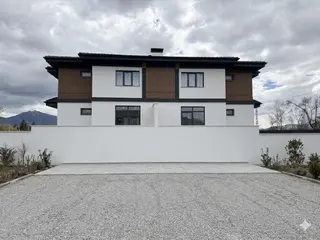 Remax Dem'den Çukurkuyuda 7+1 Satılık Villalar