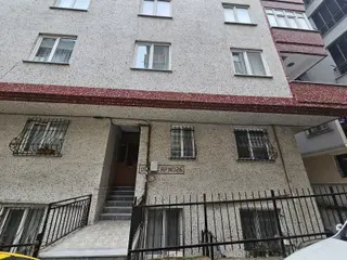 Bahçelievler Çobançeşme'de 3 Cepheli, Bahçe Katı 2+1 !