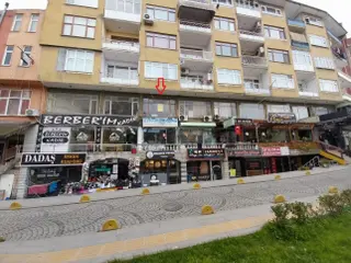 Kocaeli Gölcük Merkez Mahallesi Satılık 20 M² Kiracılı Dükkan Ofis