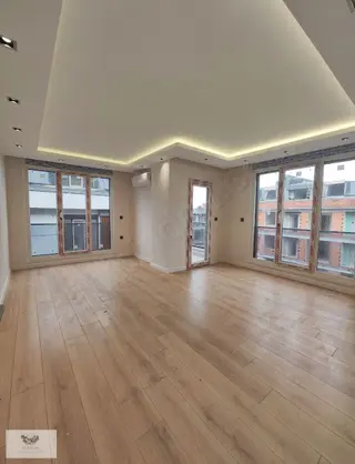 İlksen Gayrimenkul'den Bahçelievler Merkez'de 3+1 120m² Satılık İlksen Gayrimenkul'den Bahçelievler Merkez'de 3+1 120m² Satılık
