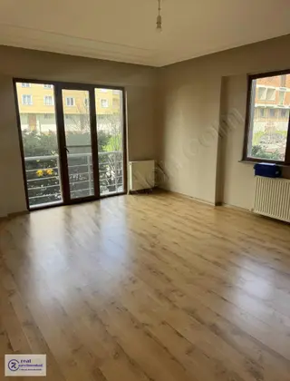 Muhittin Mahallesi Site İçinde Satılık 2+1 Daire