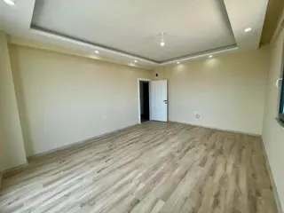 V.karşıyaka Sıfır Ayarında Muhteşem Konum Daire Açık Cepheler Ara Kat 2+1