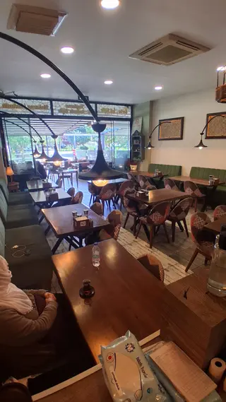 Akdeniz Üniversite İçinde 11 Yıldır Faal Çok Yüksek Cirolu Kafe