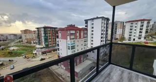 Edirne Cumhuriyet Mah.de Geniş Sıfır Kiralık 1+1 Eşyasız Daire