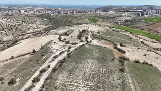 Hakev'den Merkeze Yakın, Hakim Noktada Satılık Bağ Evi Yeri