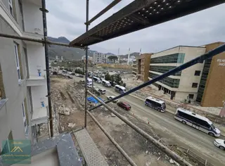 Anadolu'dan Diş Fakültesi Karşısında Satılık 1+1