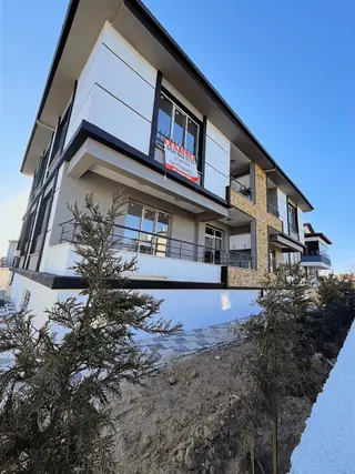 Bölgenin En Geniş En Lüks 2. Kat Dairesi
