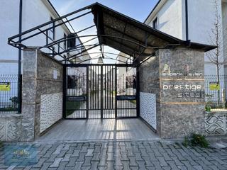 Prestij Sitesinde Üst Segment Yaşama Hitap Eden Lüks Daire