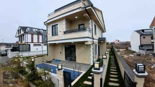Balcıoğlundan Alanderede Uygun Lüx Havuzlu 4+1 Triplex Villa
