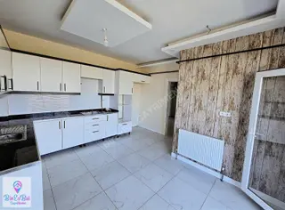 Fabrika Mah.de Fiyat Düştü Acil Satılık 3+1 Daire