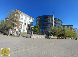 Realite Tapudan Sırında Eşyalı 1+1 Daire Realite Tapudan Sırında Eşyalı 1+1 Daire