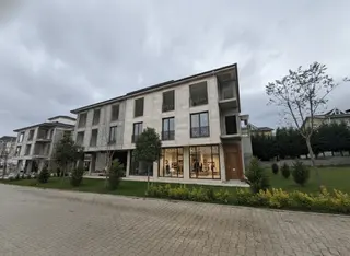 Yalova Kadıköy Okullar Bölgesinde Satılık Dükkan