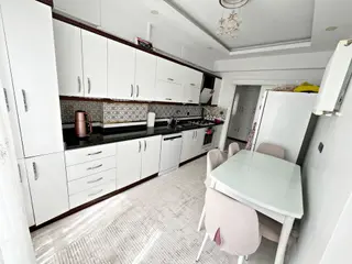 Karacaahmet'te Çok Geniş Az Katlı Çift Balkonlu Lüx Tasarım 3+1