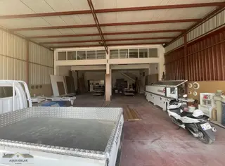 Salihli Zafer Mahallesi Sanayi Sitesinde Satılık Dükkan