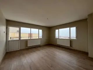Naldöken İzban Yakını Deniz Manzaralı Ve Doğalgazlı 3+1 Kiralık Daire