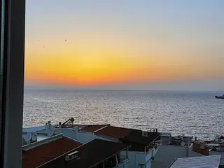 Dikili'de Deniz Manzaralı, Teraslı Çatı Dubleksi