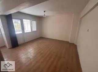 Konak Altıntaş'ta Metro Yakını 2+1 Otoparklı Kiralık Daire