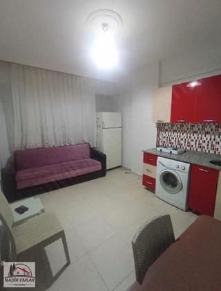 Nadir Emlaktan Kiralık 1+1 Bakımlı Daire Tramvaya Yakın