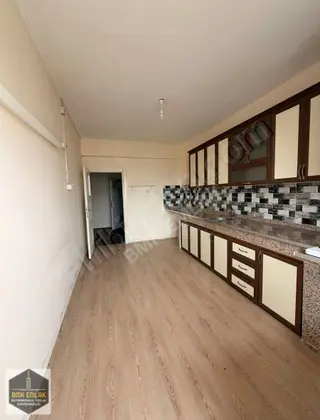 Bmk'dan Kumluca Merkezde 3+1 Cadde Üzeri Kiralık Daire
