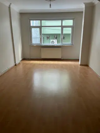 Sahibinden Gaziosmanpaşanın Merkezinde Yatırımlık Oturumluk Temiz Daire!!!!!!!