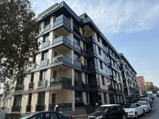 As Emlak'tan 1+1 Altunizade Ay Konakları Otoparklı Teraslı Daire