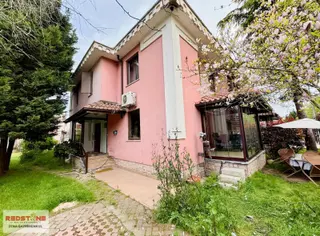 Serdivan'da Şömineli, 5+1 Villa: Avm Yakını, Doğa İçinde