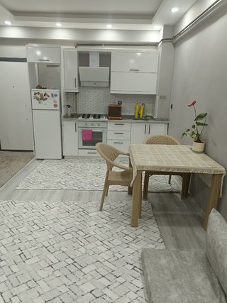 Akev Gayrimenkul'den Konuklu'da Cadde Üstü Eşyalı 1+1 Daire Akev Gayrimenkul'den Konuklu'da Cadde Üstü Eşyalı 1+1 Daire