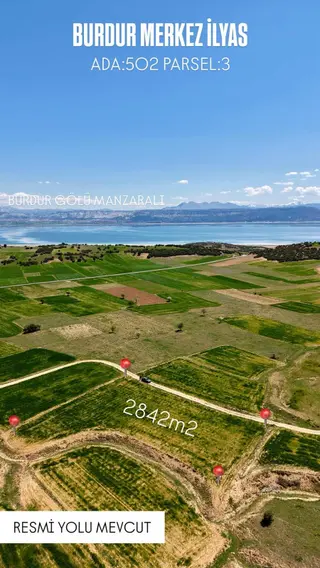 İlyas'ta Resmi Yola Cephe Göl Manzaralı 2842m2 Arazi