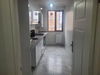 Şirinevler Mh Cadde Üzerinde Kat Mülkiyetli Krediye Uygun 2+1 3 Kat Satılık Daire