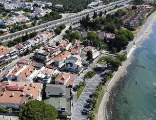 Sv 'den Gürede Ünlü Melek Hanım Da Bahçe Katı Daire