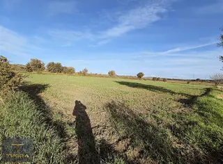 Tuğradan Dualar Mahallesinde Satılık Tarla