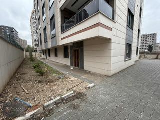 Karaköprü Belediyesinin Karşısında Bağımsız Girişli Daire-ofis