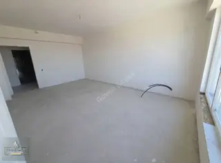 Güven Emlak'tan Tandoğan'da Çevreyoluna Sıfır 4+1 Daire