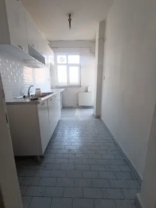 Torunlar Emlak'dan Bağcılar Yeni Mah'de Satılık 1+1 Daire